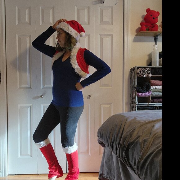 Holiday vest & Accessories - Picture 3 of 3